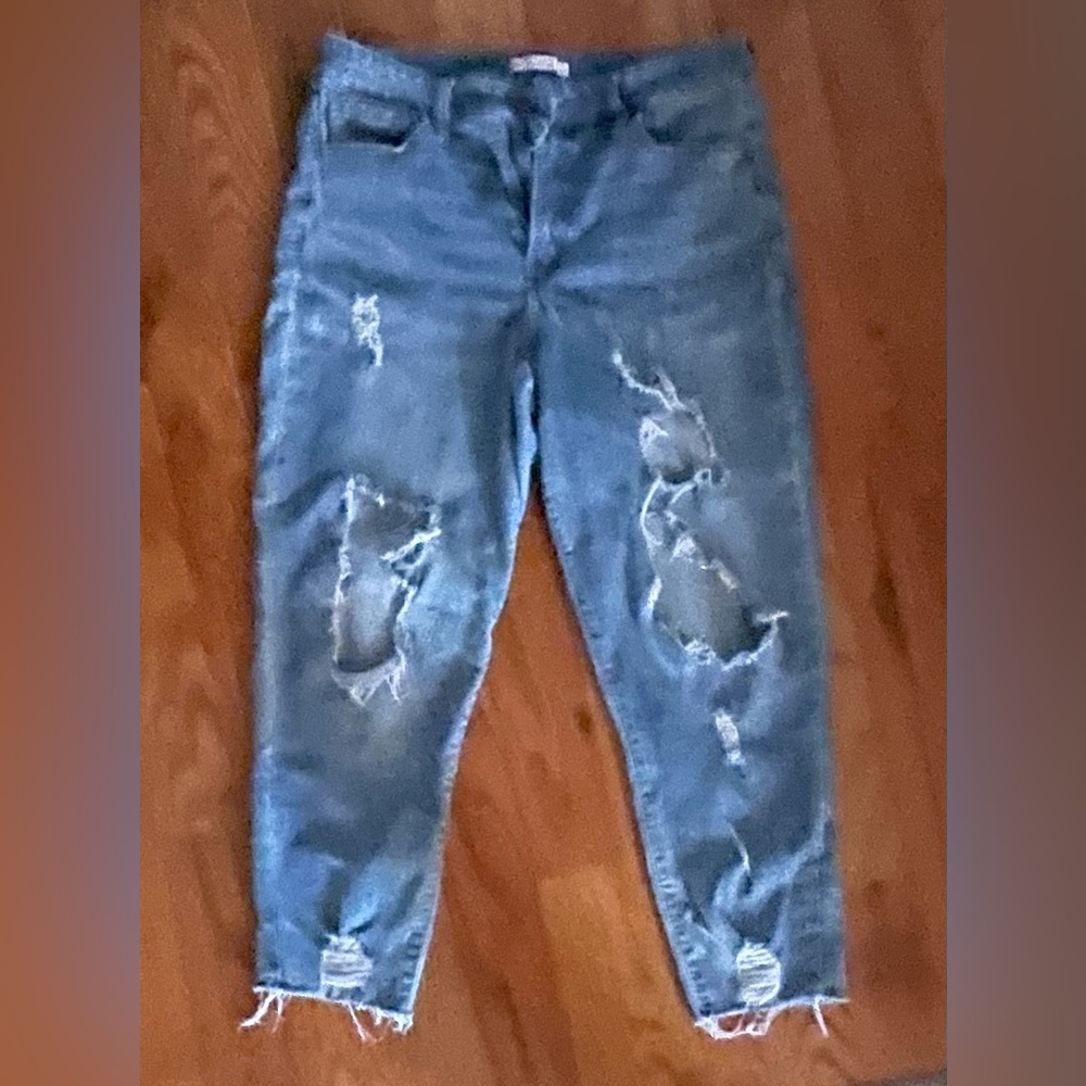 SO Jeans Women's High Rise Curvy Crop Destroyed with Raw Hem 13/31W  blue